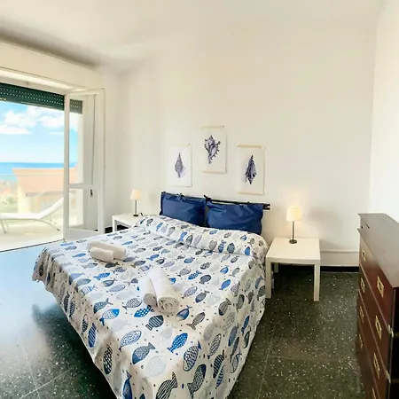 Hostdomus - Sea View Apartamento Finale Ligure