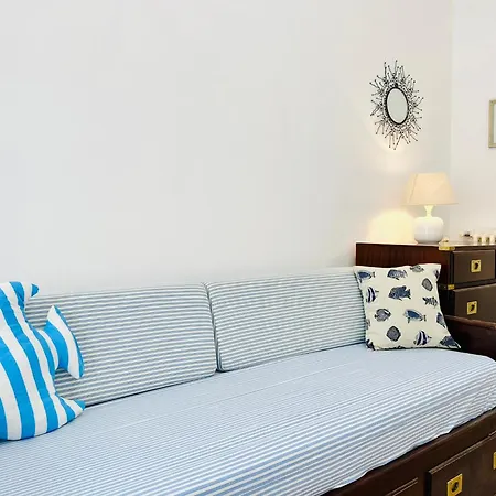 Apartment Hostdomus - Sea View *