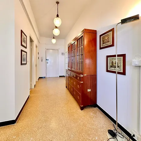 Apartment Hostdomus - Sea View *