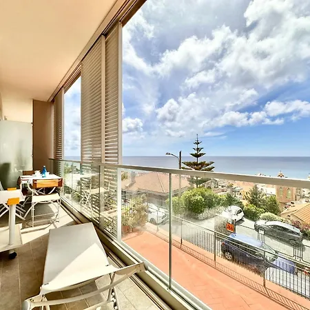 Apartment Hostdomus - Sea View Finale Ligure