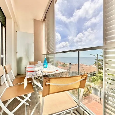 Hostdomus - Sea View Apartment *