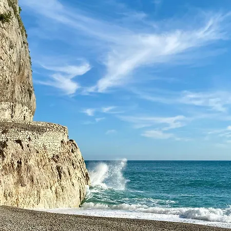 Hostdomus - Sea View